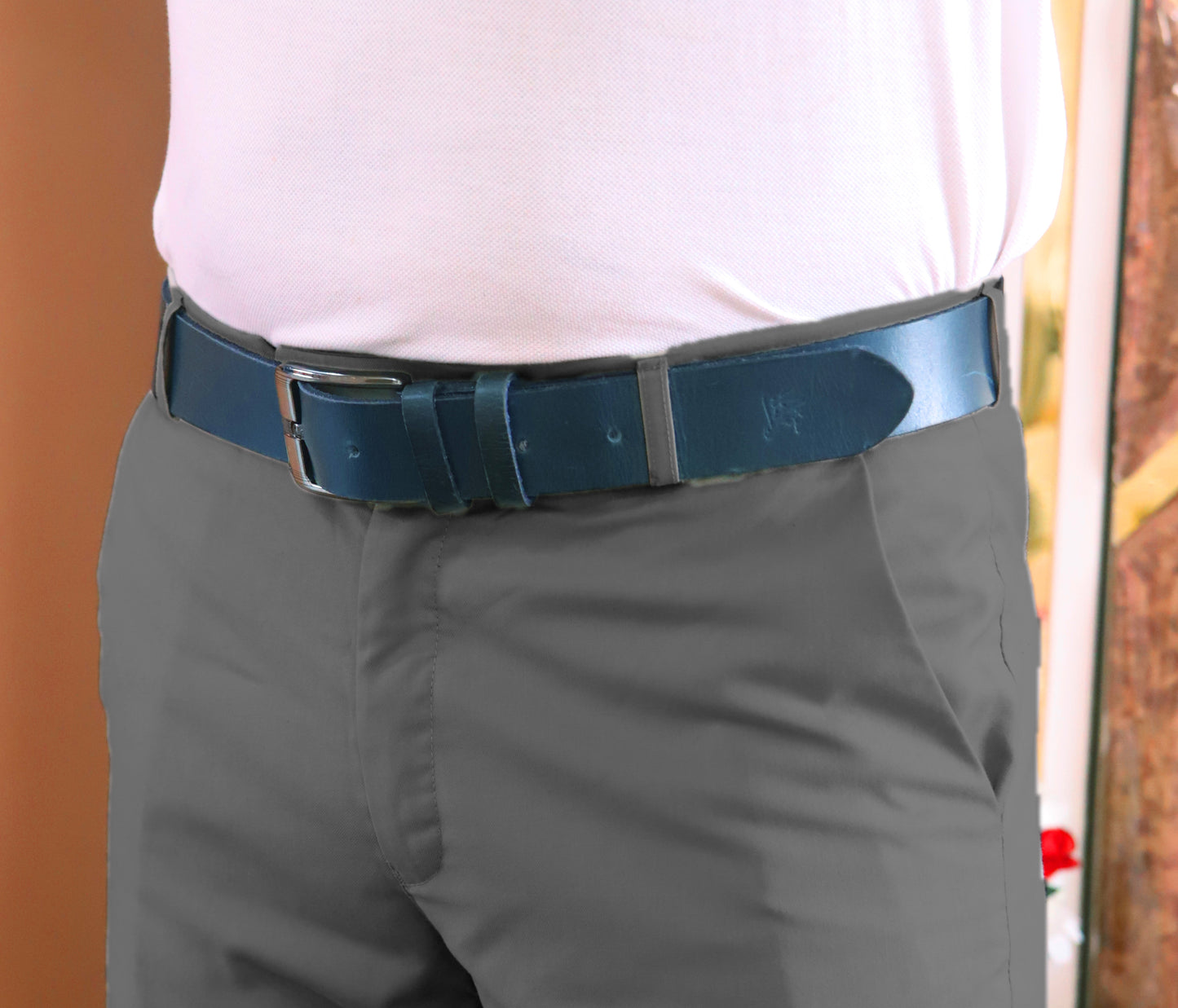 MIANWALI BELT Genuine Vintage Leather Belt in One Piece - Vintage Blue