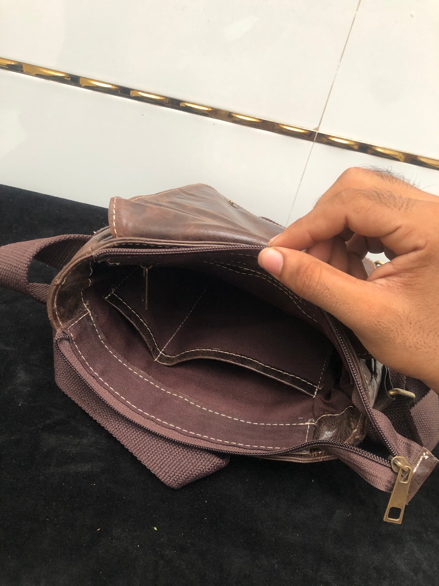 DUNYAPUR BAG Leather Crossbody Bag-UNISEX