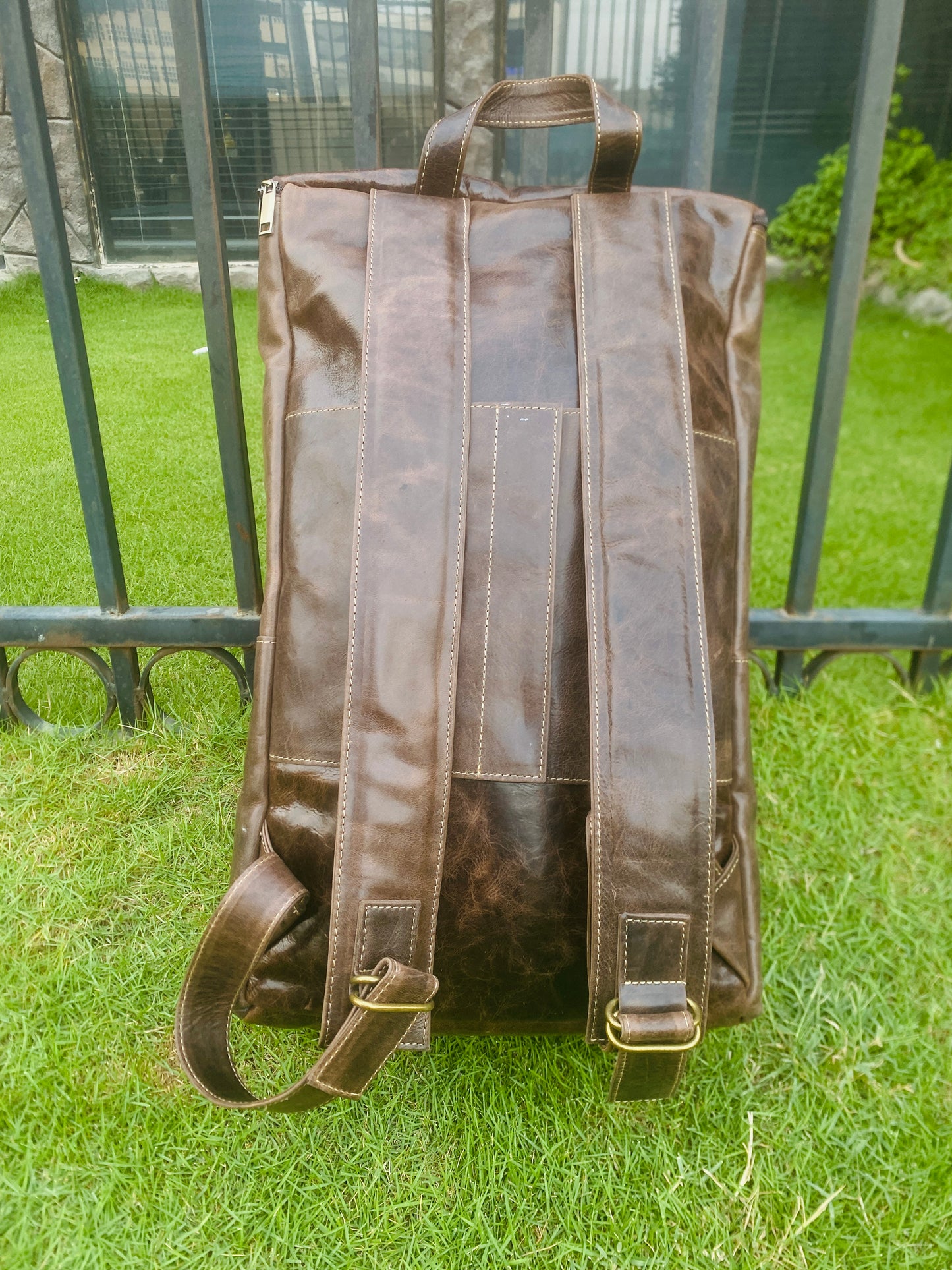 CHINIOT CONVERTIBLE BACKPACK, LEATHER 2 in 1 Duffle Bag.