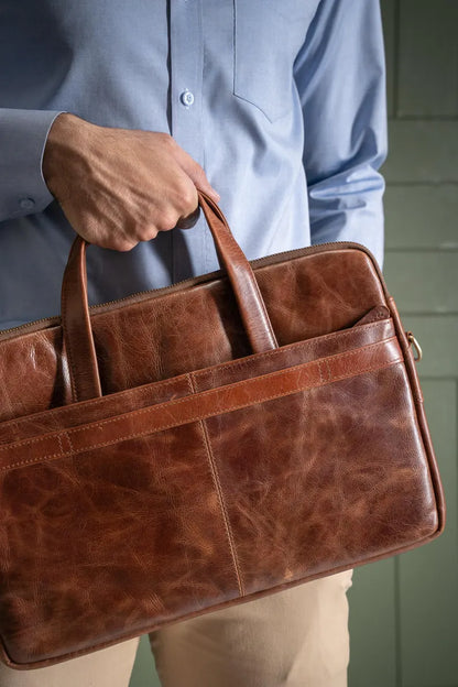 TURBAT BAG: Slim Leather Laptop Bag Unisex- Vintage Tan