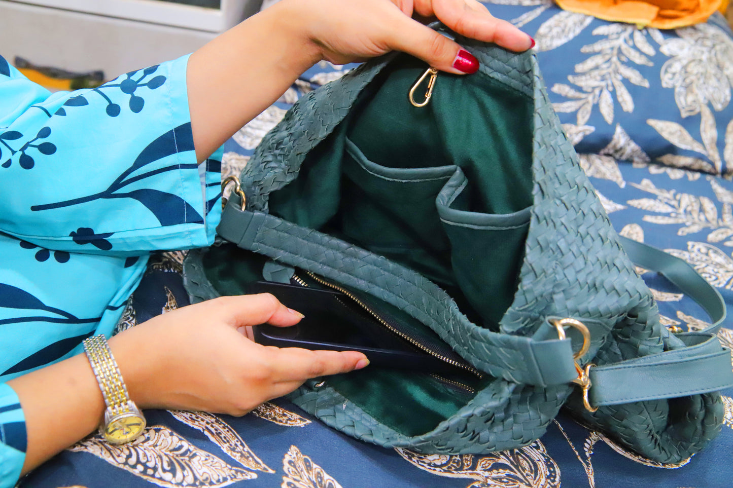 SIALKOT BAG Handwoven Genuine Leather Ladies Tote Bag, Women's Hobo Bag And Shoulder Bag-Green